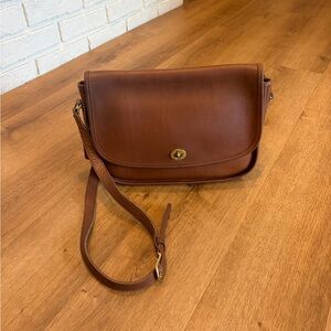 Coach City Turn Key Lock Crossbody 9790